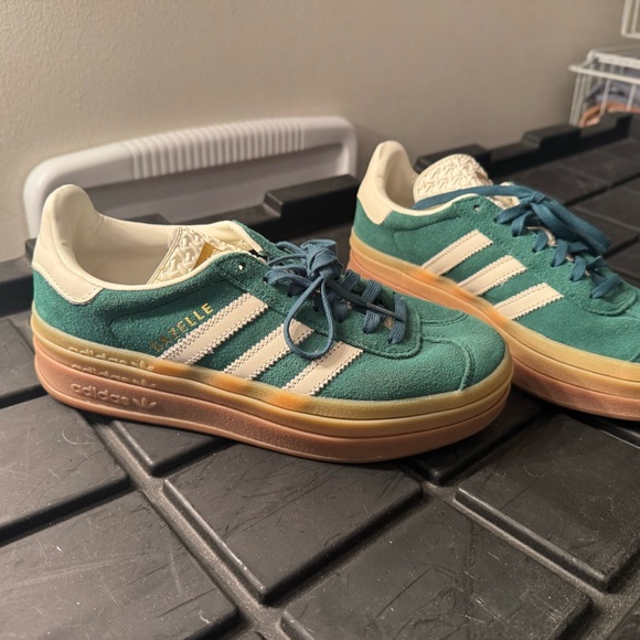 Adidas Gazelle - Picture 2 of 5